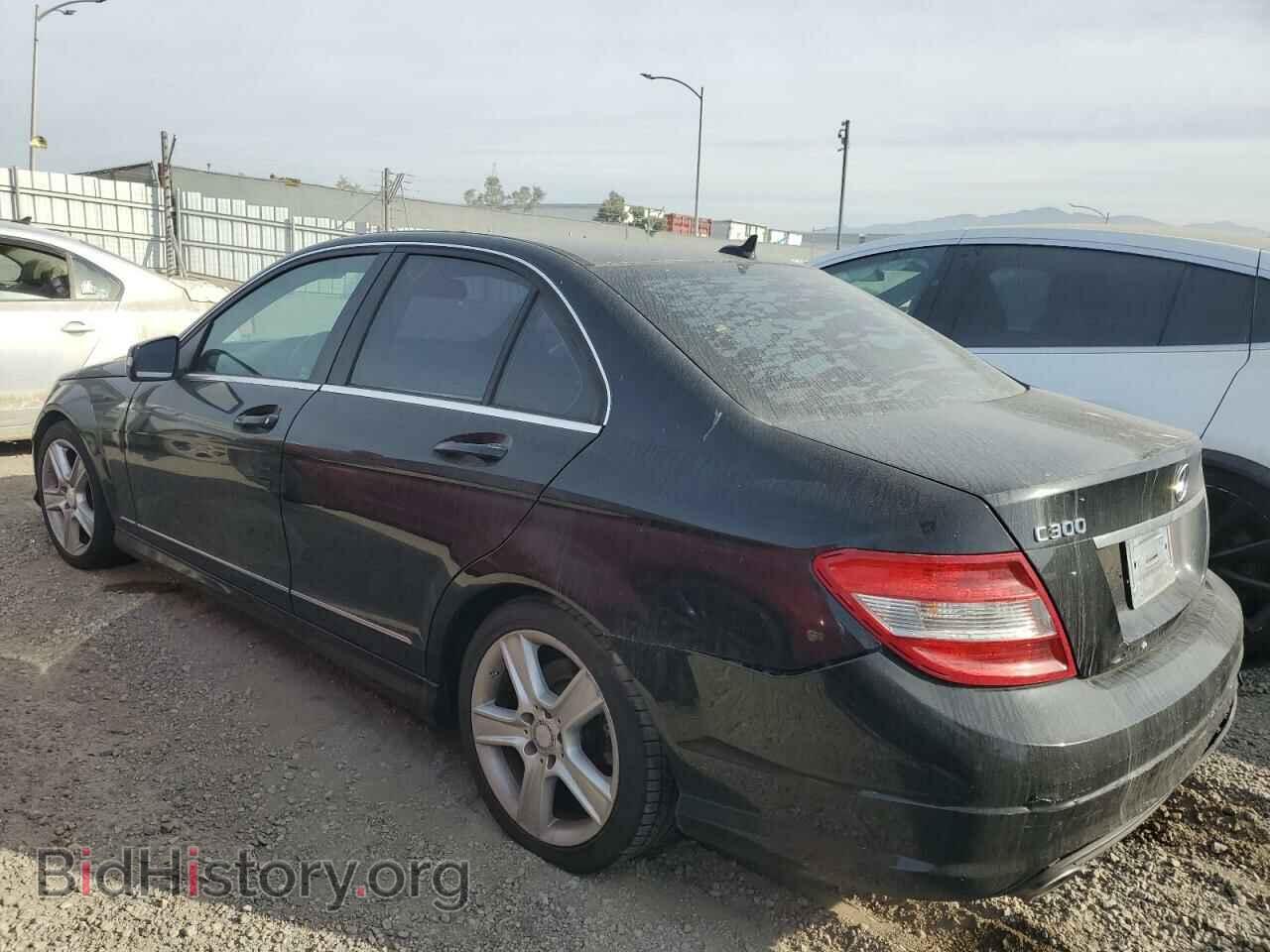 2011 MERCEDES-BENZ C-CLASS - VIN: WDDGF5EB7BA524995 - Фото 2
