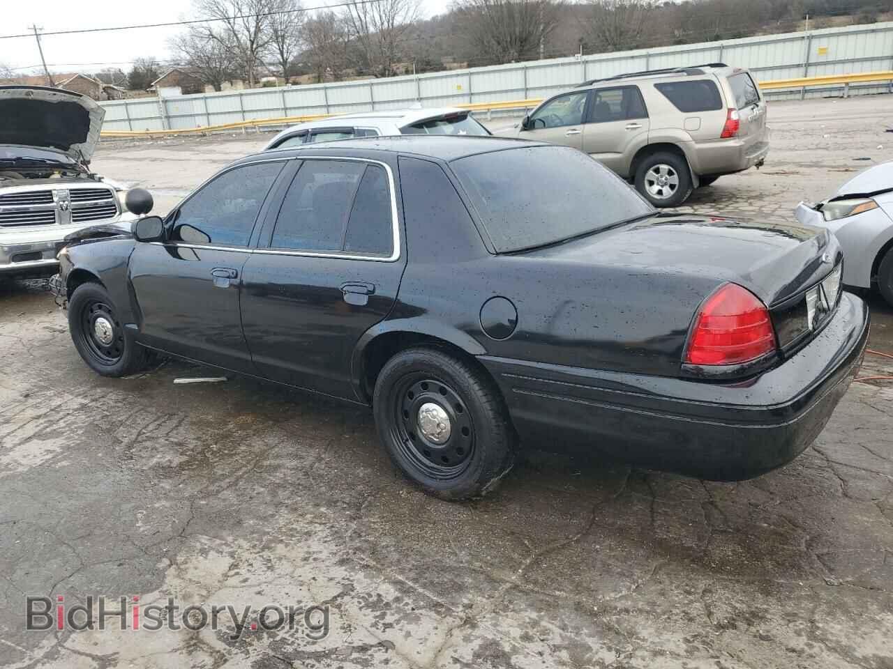 2011 FORD CROWN VIC - VIN: 2FABP7BV8BX166511 - Фото 2