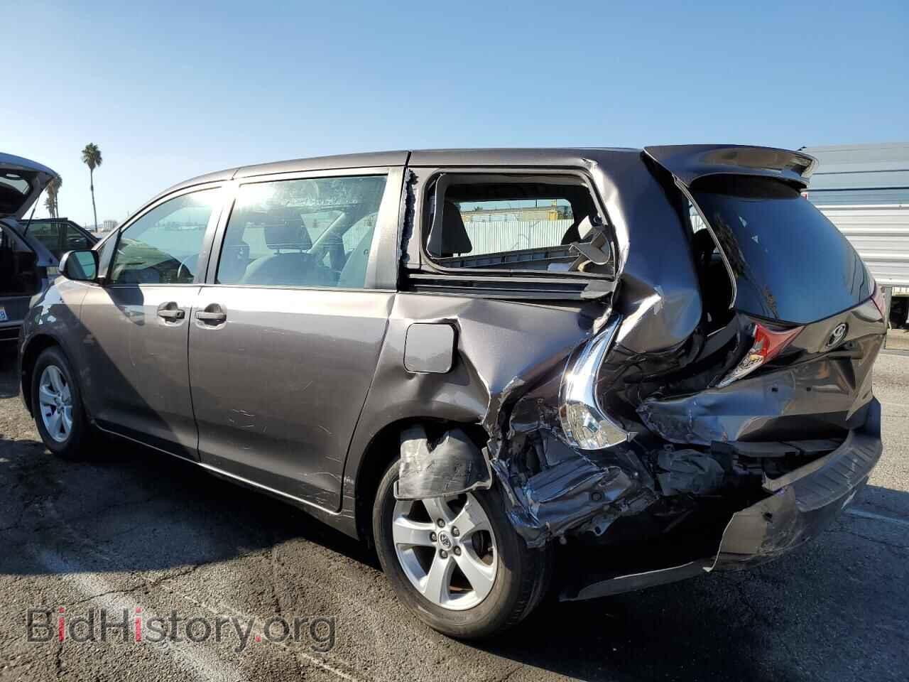 2012 TOYOTA SIENNA - VIN: 5TDKA3DC1CS012154 - Фото 2