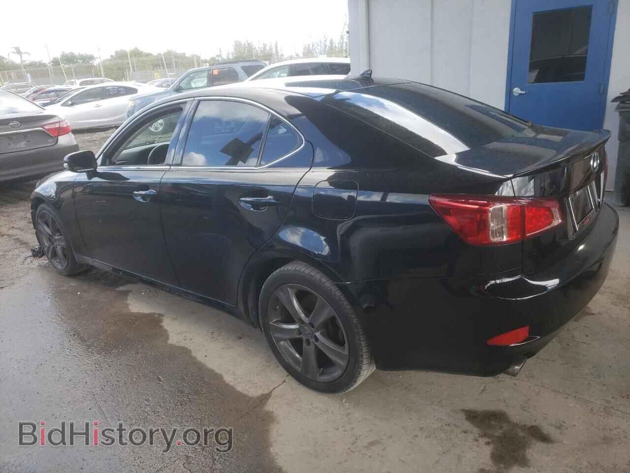 2011 LEXUS IS - VIN: JTHBF5C28B5144112 - Photo 2