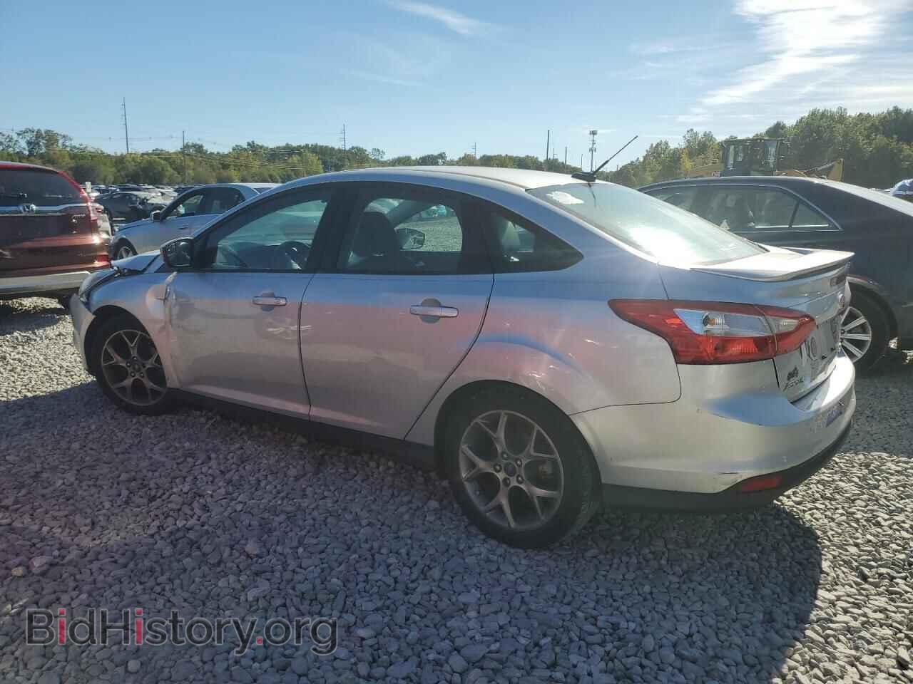 2013 FORD FOCUS - VIN: 1FADP3F26DL320473 - Photo 2