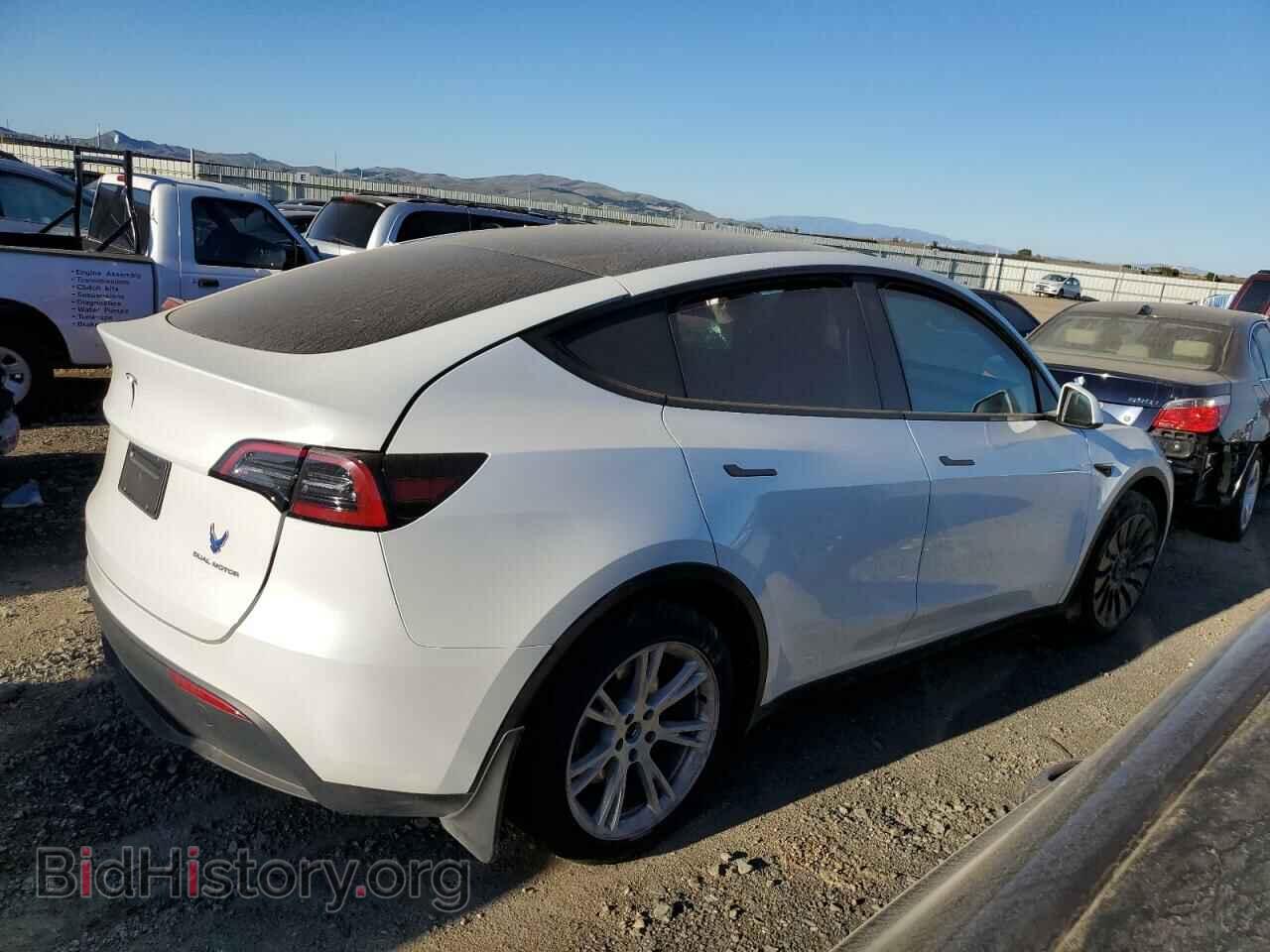2023 TESLA MODEL Y - VIN: 7SAYGDEE7PF739360 - Фото 3