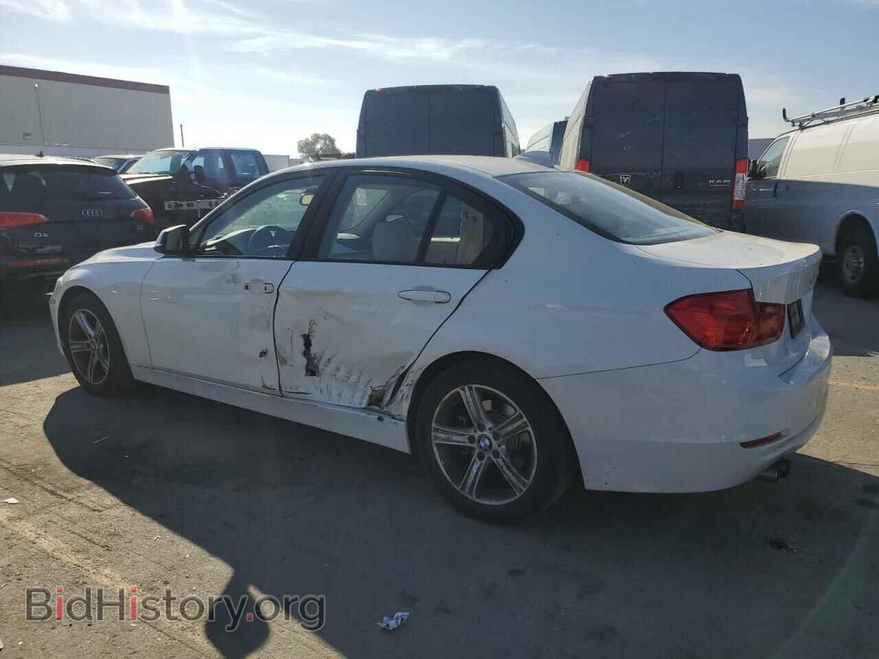 2013 BMW 3 SERIES - VIN: WBA3C1G57DNR47070 - Фото 2