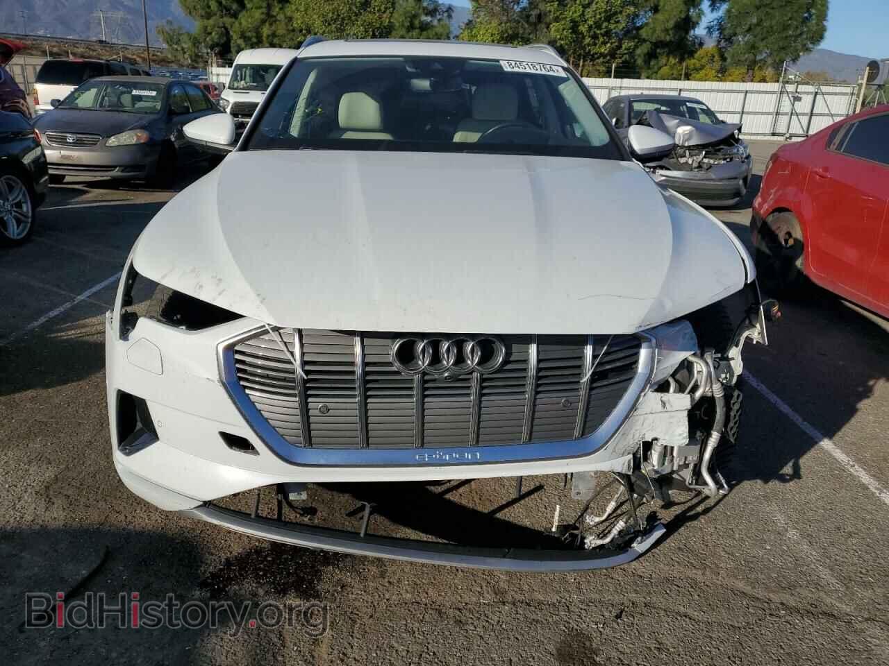 2019 AUDI E-TRON - VIN: WA1VAAGE2KB009133 - Photo 5