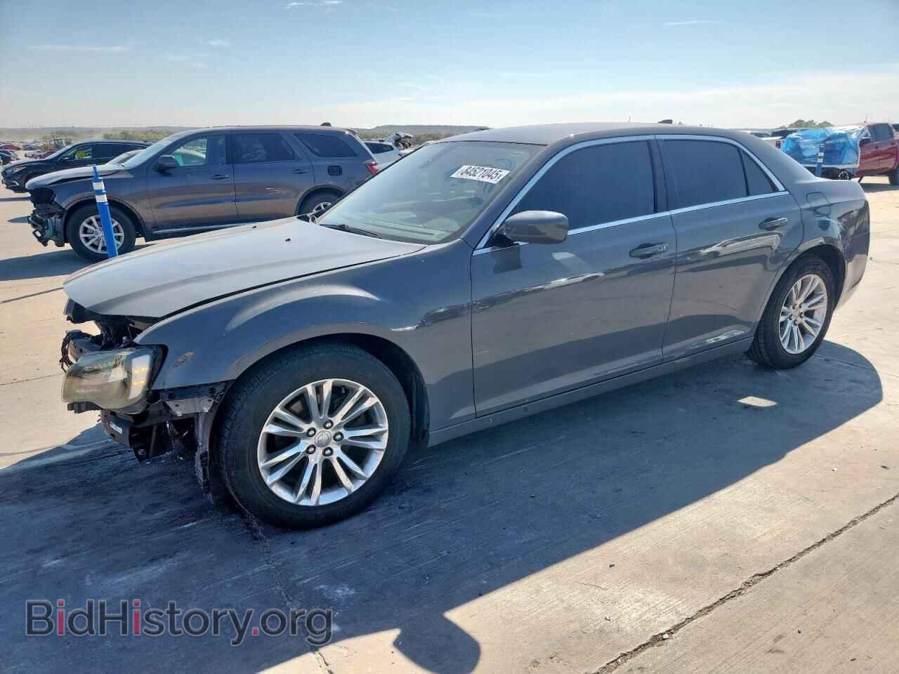 Фотография 2C3CCAAG7JH338390 - CHRYSLER 300 2018