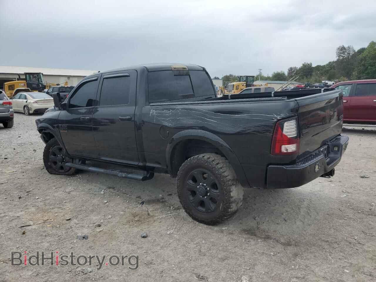 2018 RAM 2500 - VIN: 3C6UR5FL3JG323047 - Photo 2