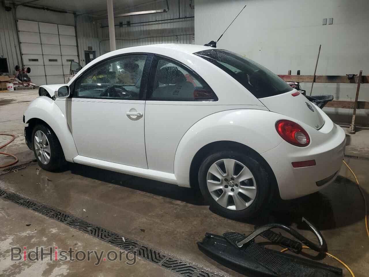 2009 VOLKSWAGEN BEETLE - VIN: 3VWRG31C29M516526 - Фото 2
