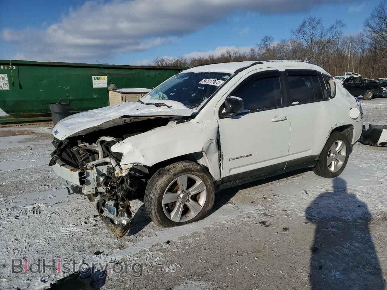 Photo 1J4NF1FB3BD135871 - JEEP COMPASS 2011