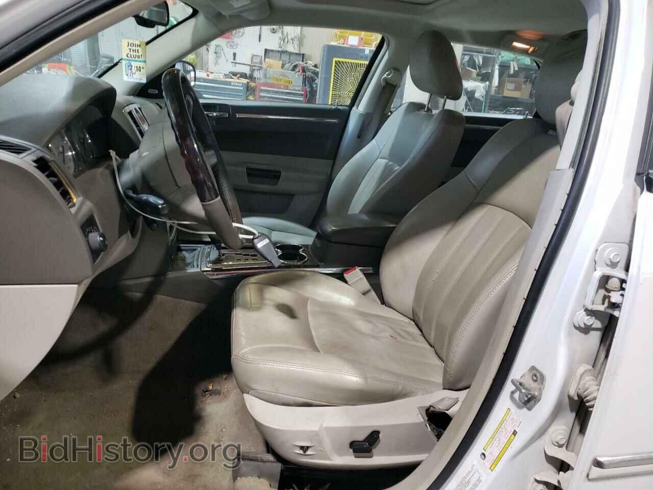 2010 CHRYSLER 300 - VIN: 2C3CA6CT8AH329985 - Фото 7