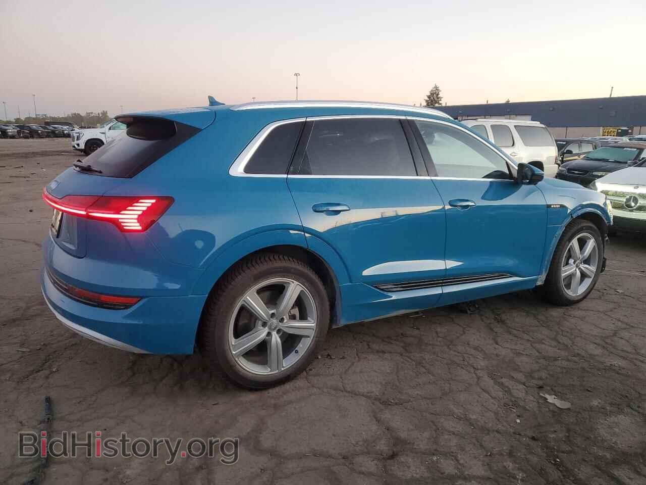 2019 AUDI E-TRON - VIN: WA1LAAGE0KB015407 - Фото 3