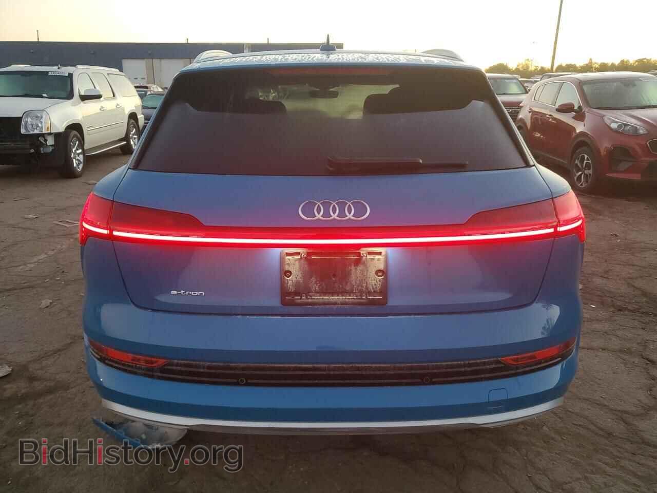 2019 AUDI E-TRON - VIN: WA1LAAGE0KB015407 - Фото 6