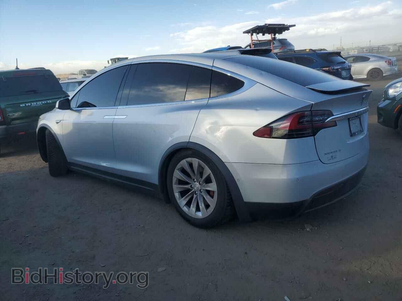 2016 TESLA MODEL X - VIN: 5YJXCAE43GFS00390 - Photo 2