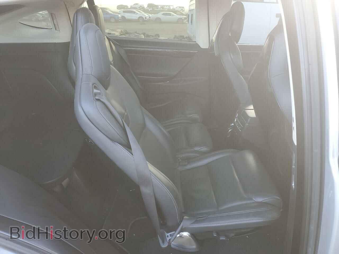 2016 TESLA MODEL X - VIN: 5YJXCAE43GFS00390 - Photo 11