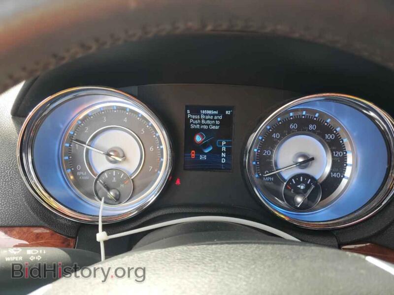 2013 Chrysler 300 (VIN 2C3CCARG4DH519570) — photo 9 of 14