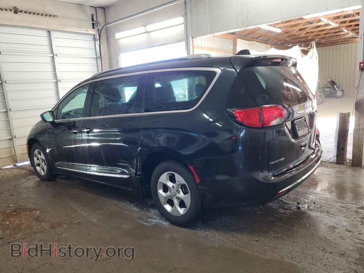 2017 CHRYSLER PACIFICA - VIN: 2C4RC1EG2HR653070 - Photo 2