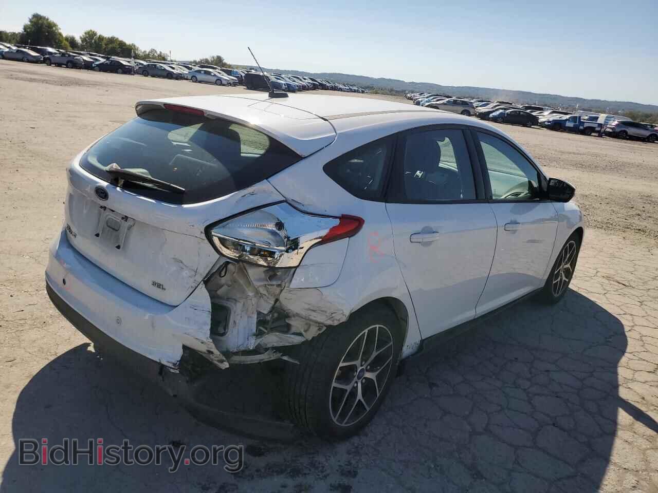 2017 FORD FOCUS - VIN: 1FADP3M2XHL322090 - Фото 3