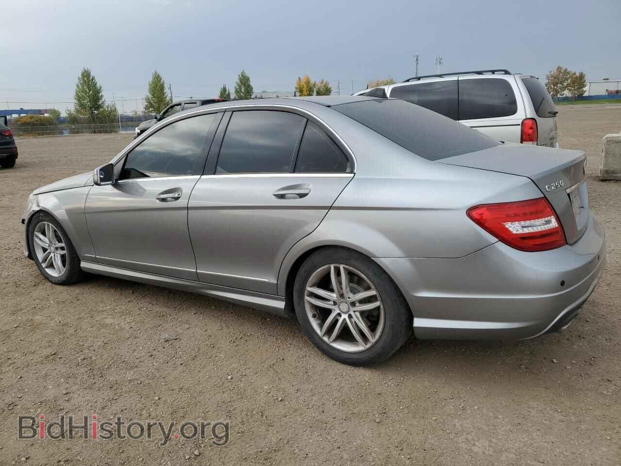 2012 MERCEDES-BENZ C-CLASS - VIN: WDDGF8FB9CA700852 - Фото 2