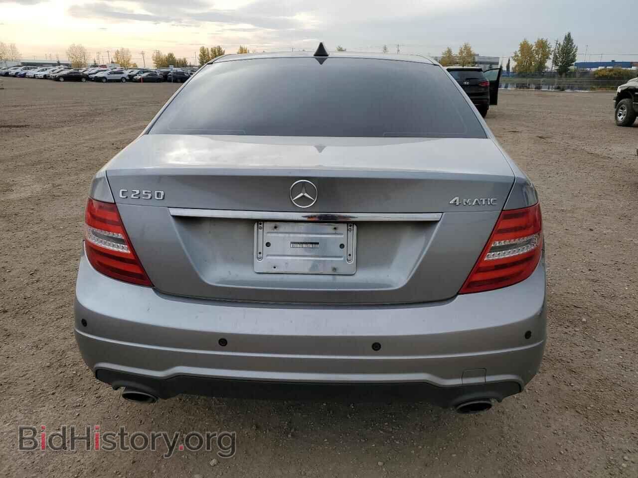 2012 MERCEDES-BENZ C-CLASS - VIN: WDDGF8FB9CA700852 - Фото 6