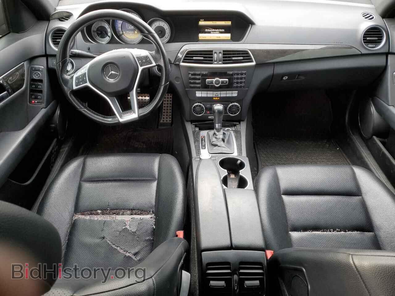 2012 MERCEDES-BENZ C-CLASS - VIN: WDDGF8FB9CA700852 - Фото 8