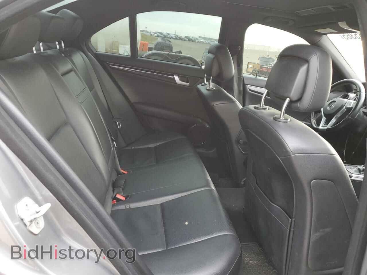 2012 MERCEDES-BENZ C-CLASS - VIN: WDDGF8FB9CA700852 - Фото 10