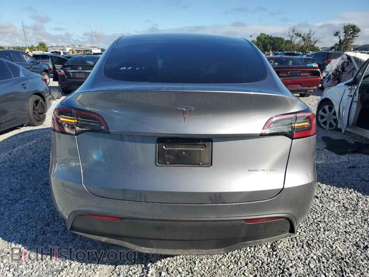 2024 TESLA MODEL Y - VIN: 7SAYGDEE6RA319993 - Фото 6