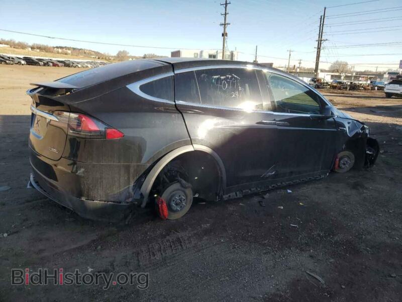 2018 Tesla MODEL X (VIN 5YJXCBE41JF090713) — photo 3 of 11