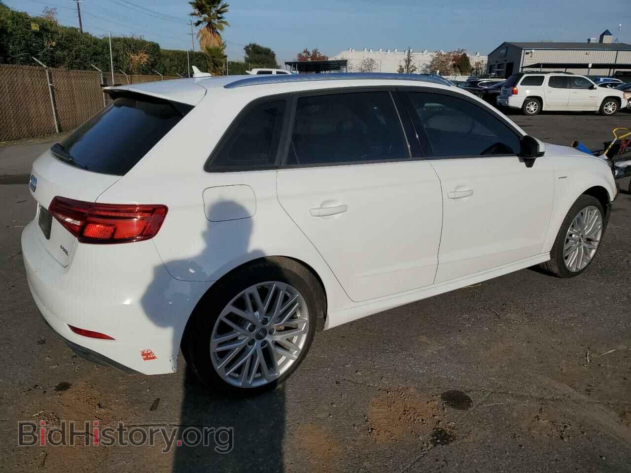 2018 AUDI A3 - VIN: WAUUPBFF4JA115178 - Фото 3