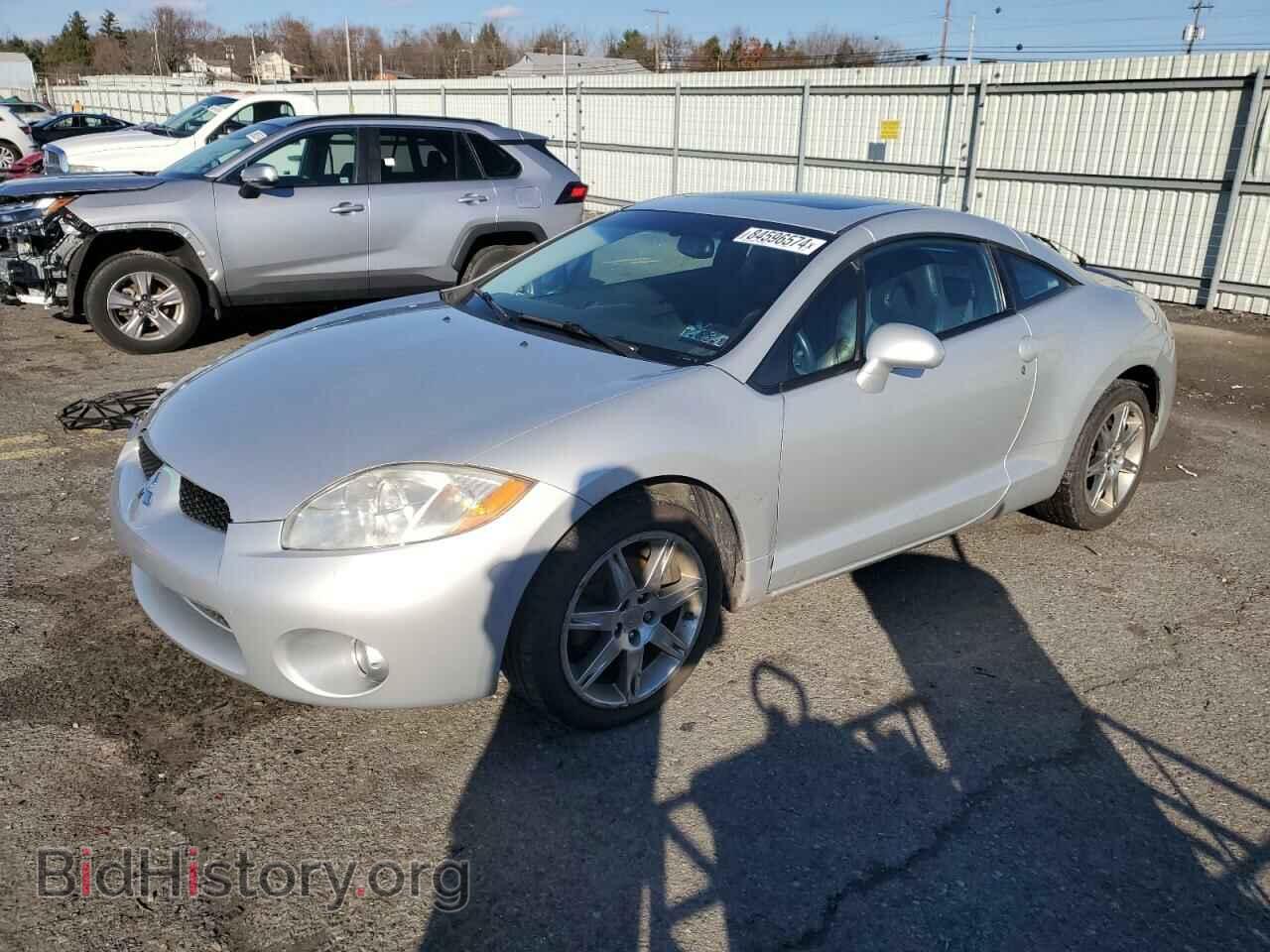 Photo 4A3AK34T58E005923 - MITSUBISHI ECLIPSE 2008