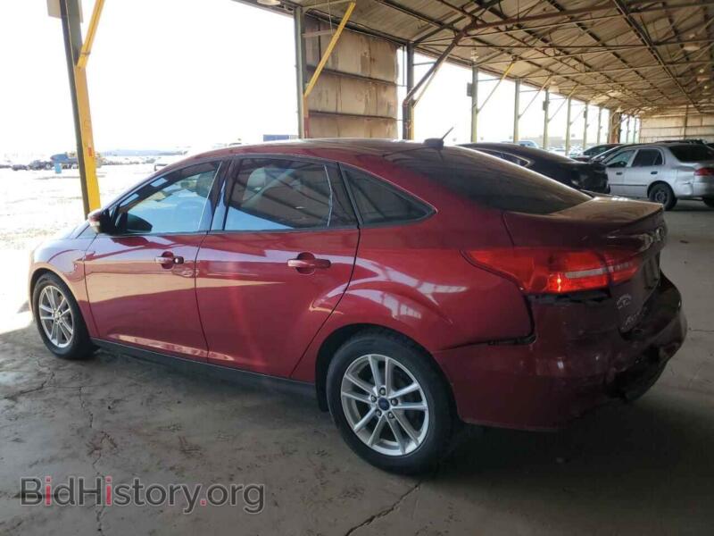 2016 Ford FOCUS (VIN 1FADP3F22GL254427) — фото 2 из 12