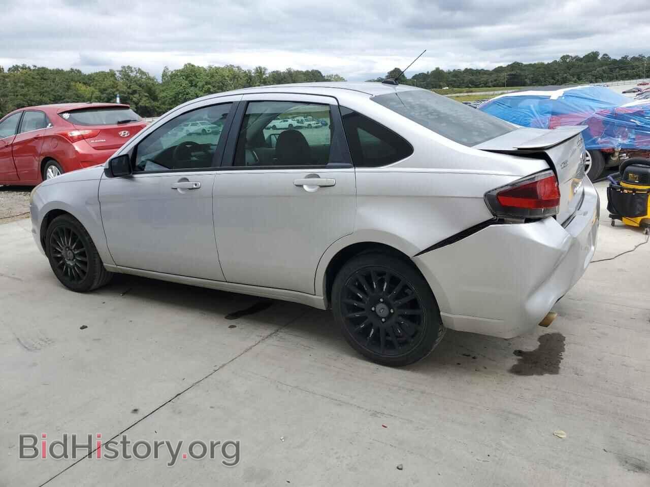 2011 FORD FOCUS - VIN: 1FAHP3GN5BW174072 - Фото 2