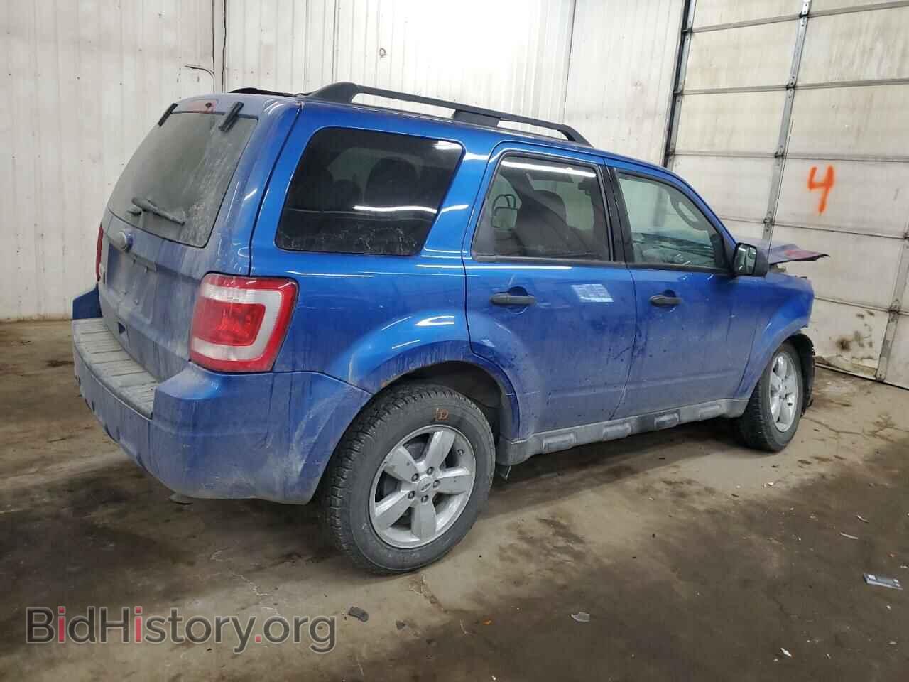 2011 FORD ESCAPE - VIN: 1FMCU0D70BKB25012 - Фото 3