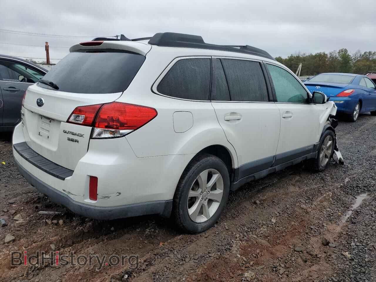 2014 SUBARU OUTBACK - VIN: 4S4BRDMC4E2324585 - Фото 3