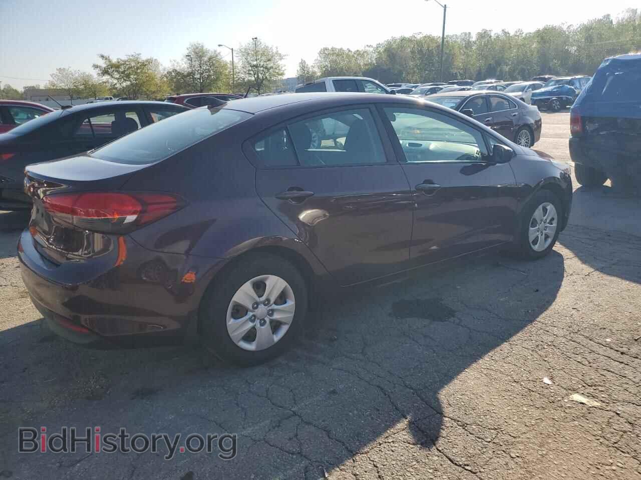 2017 KIA FORTE - VIN: 3KPFK4A76HE135915 - Фото 3