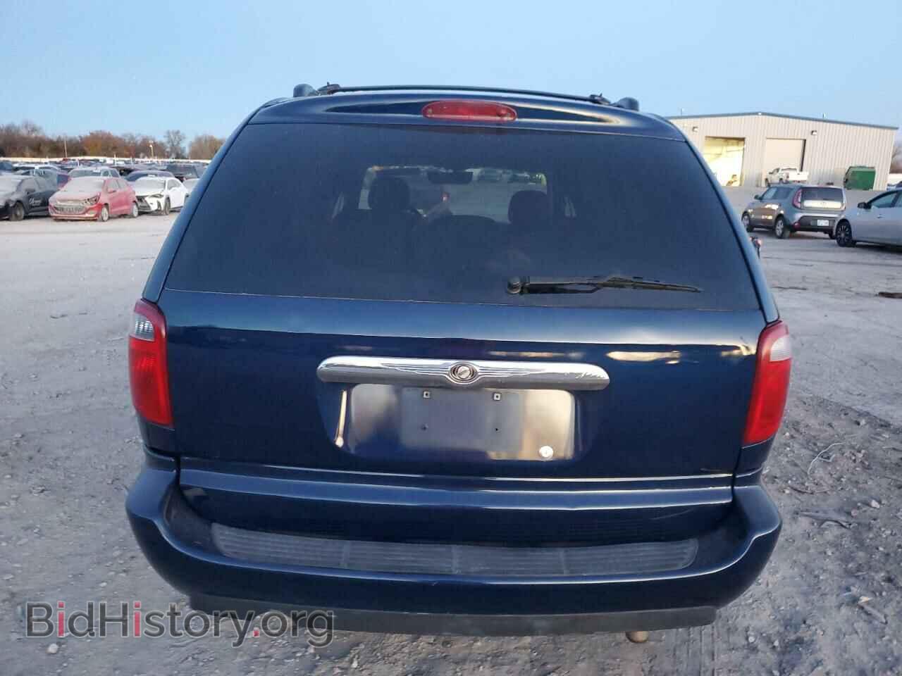 2005 CHRYSLER MINIVAN - VIN: 2C8GP54L65R275752 - Фото 6