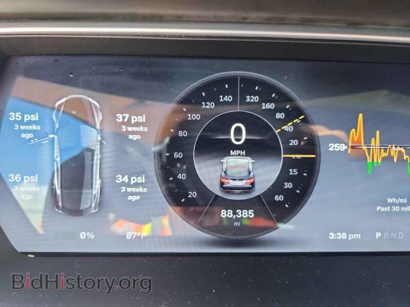 2013 Tesla MODEL S (VIN 5YJSA1DP6DFP22647) — фото 9 из 12
