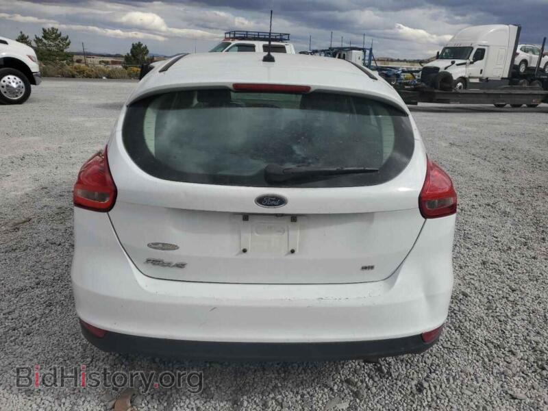 2016 Ford FOCUS (VIN 1FADP3K28GL290211) — фото 6 из 14