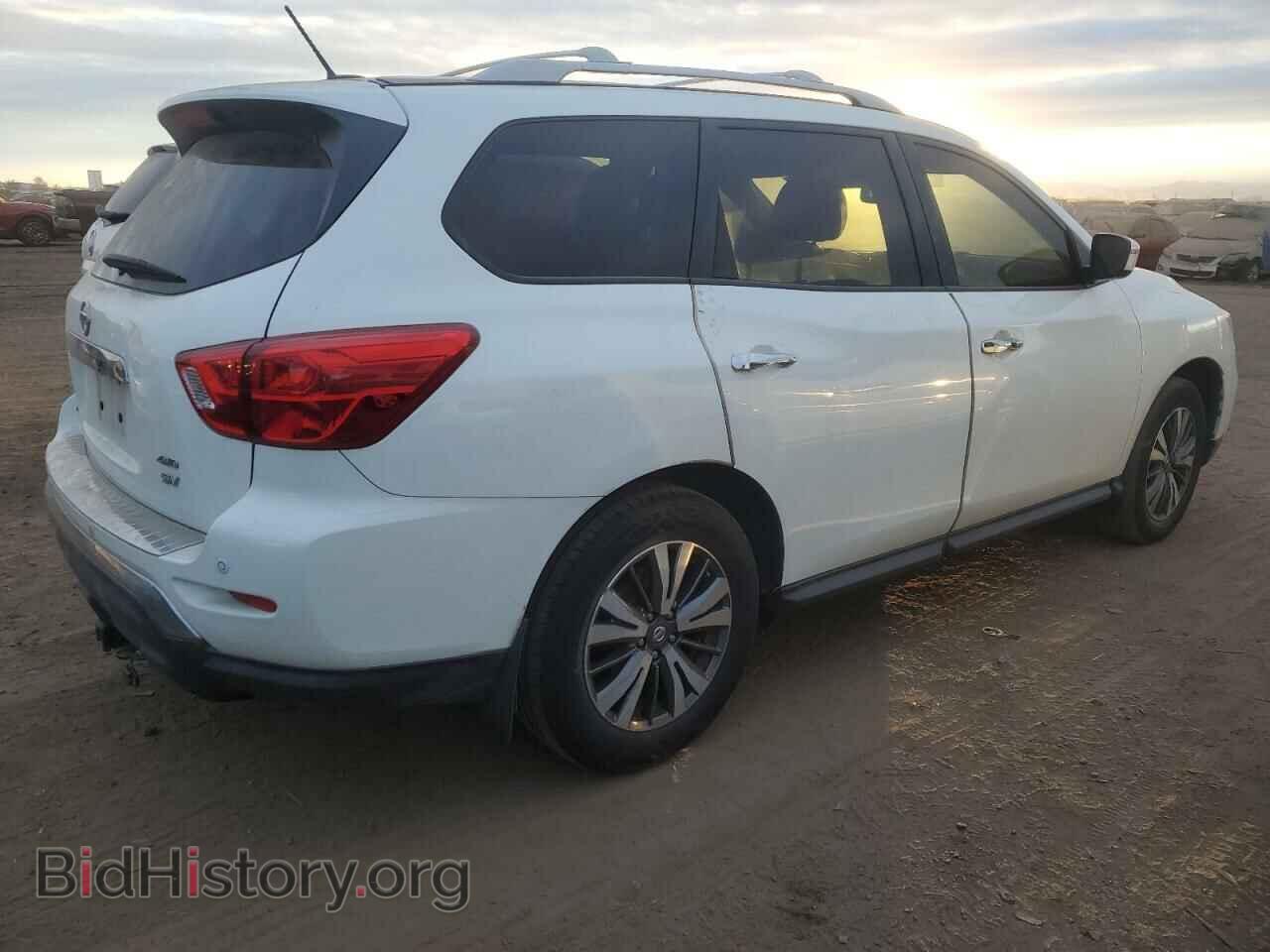 2017 NISSAN PATHFINDER - VIN: 5N1DR2MM5HC912158 - Фото 3