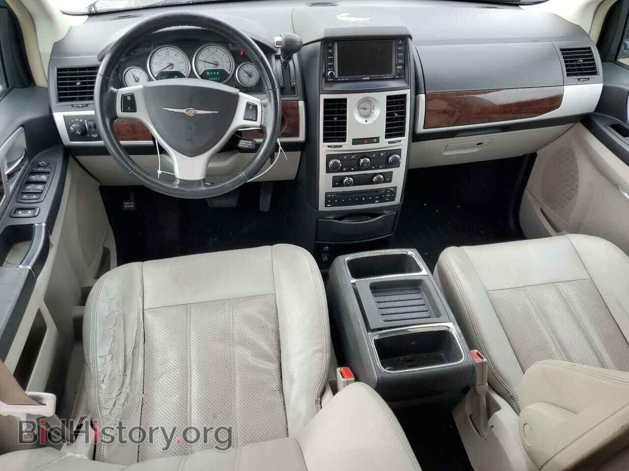 2010 CHRYSLER MINIVAN - VIN: 2A4RR8D10AR321049 - Photo 8