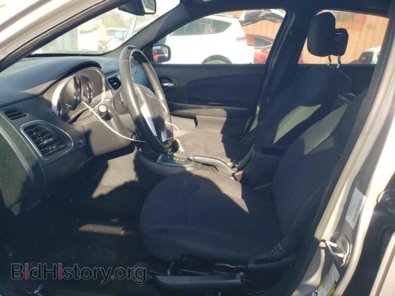 2013 Chrysler 200 (VIN 1C3CCBBBXDN600472) — photo 7 of 12