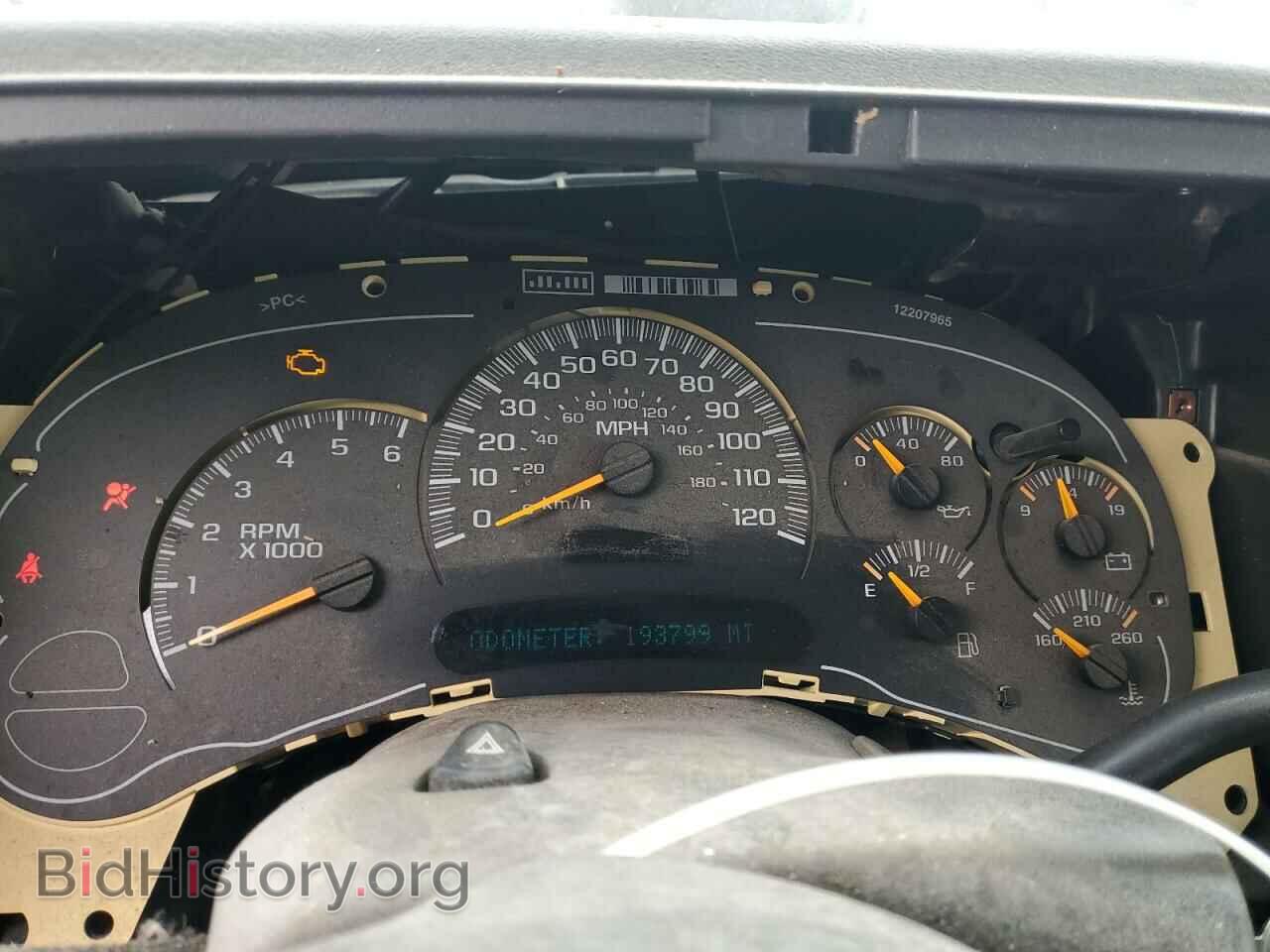 2005 GMC SIERRA - VIN: 1GTEC14V75Z230033 - Фото 9
