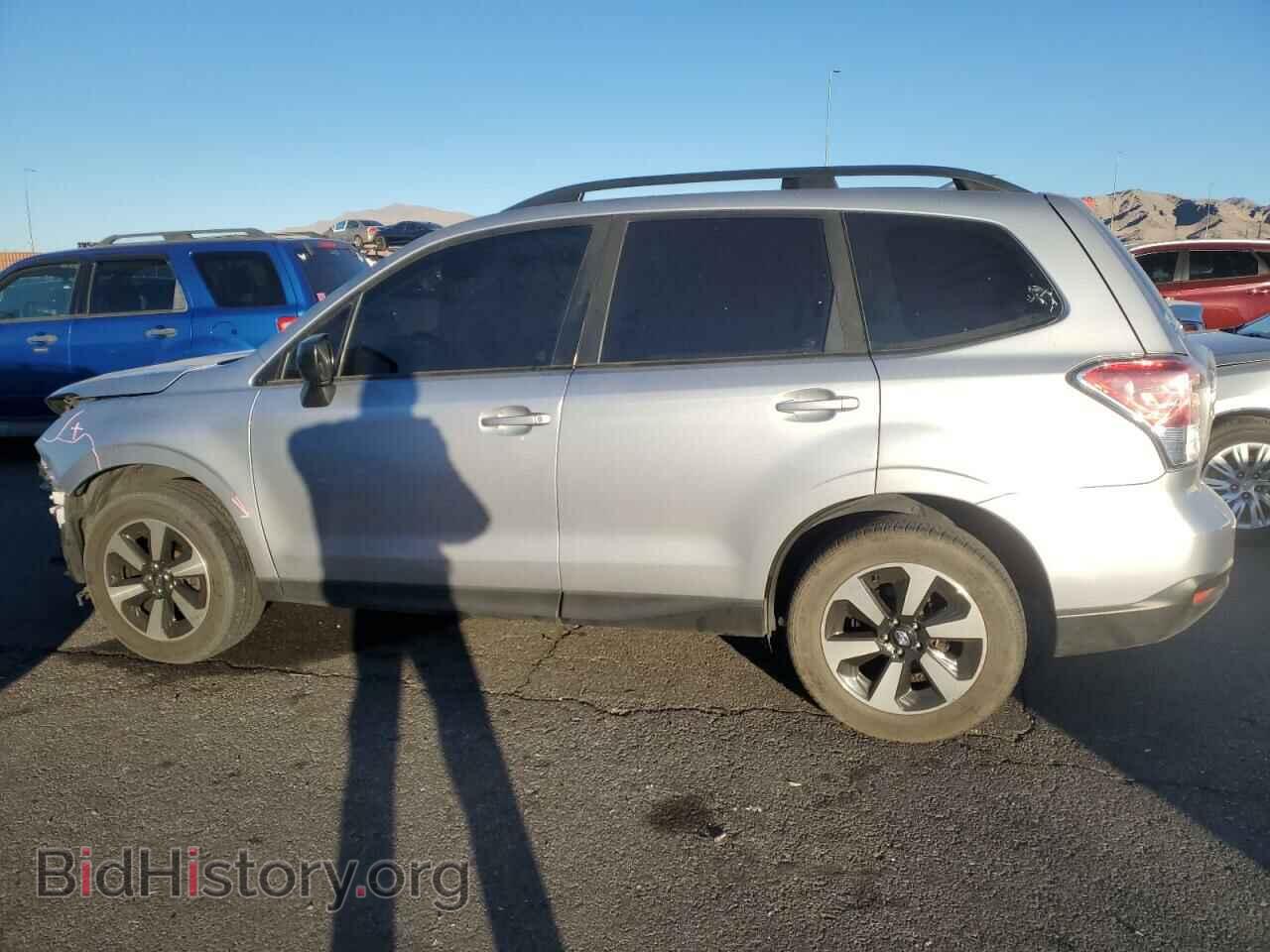 2017 SUBARU FORESTER - VIN: JF2SJABC8HH512834 - Фото 2