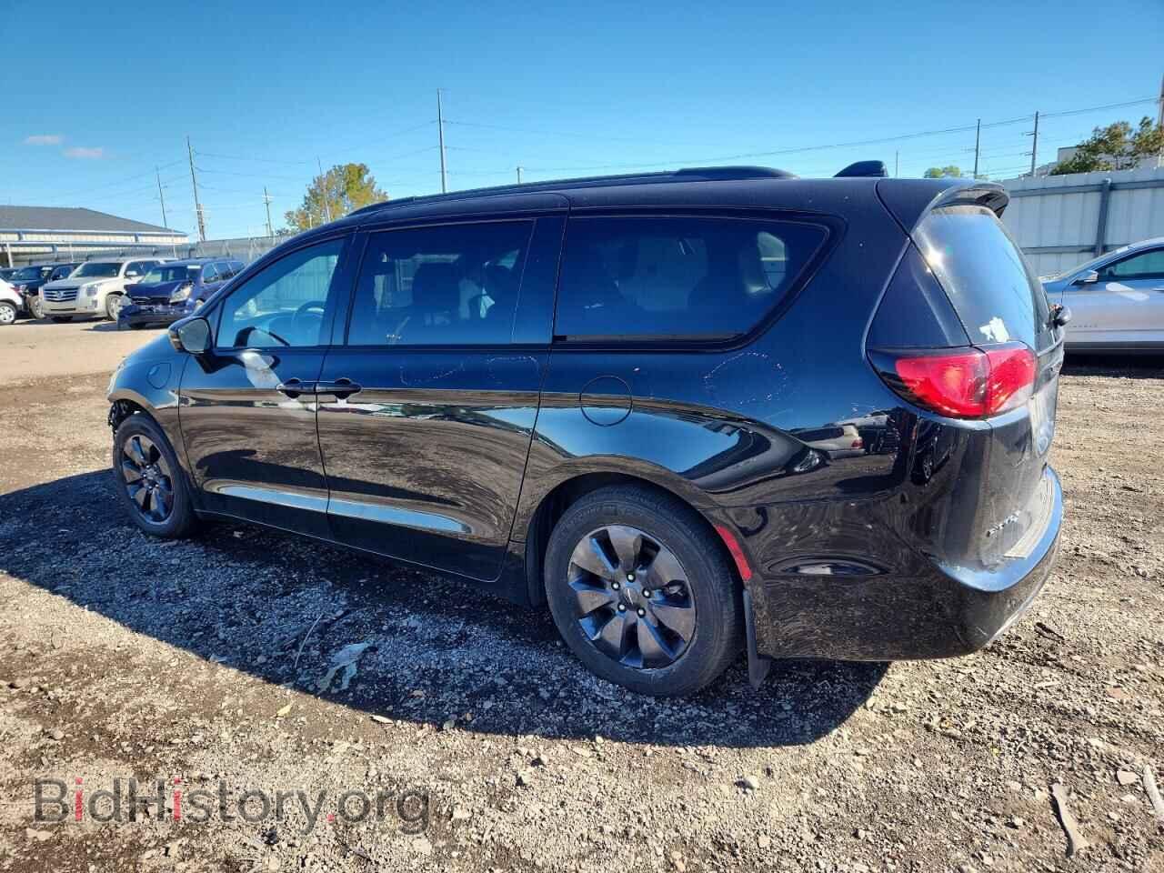 2020 CHRYSLER PACIFICA - VIN: 2C4RC1N72LR235908 - Фото 2