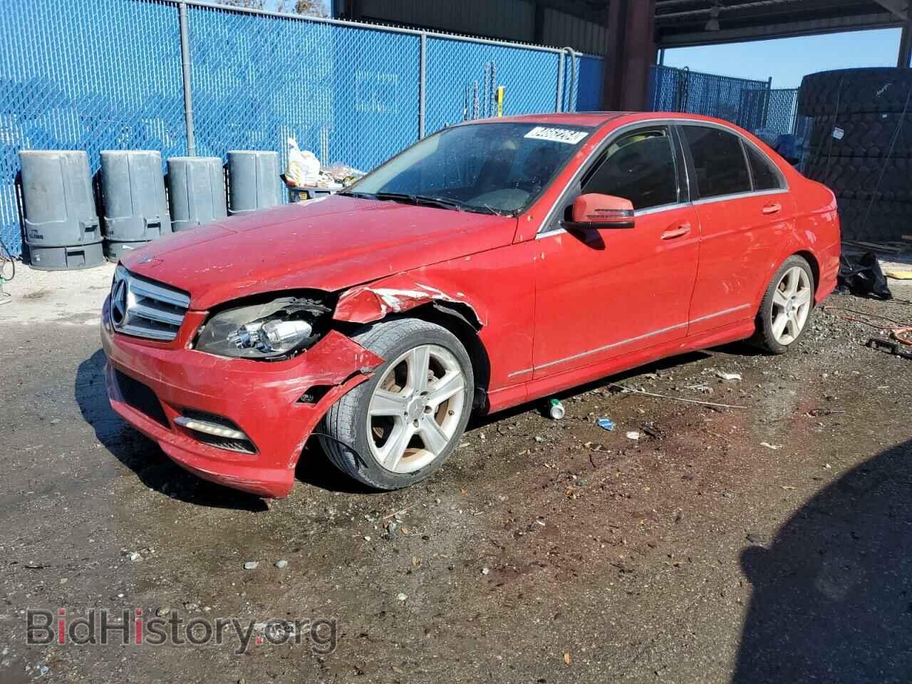 2011 MERCEDES-BENZ C-CLASS - VIN: WDDGF5EB2BF634744 - Фото 2