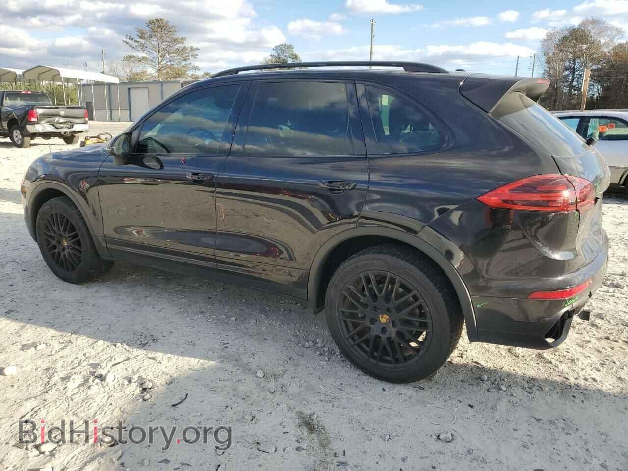 2018 PORSCHE CAYENNE - VIN: WP1AB2A29JLA60870 - Фото 2