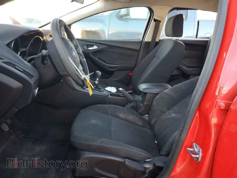 2017 Ford FOCUS (VIN 1FADP3FE1HL235394) — photo 7 of 12