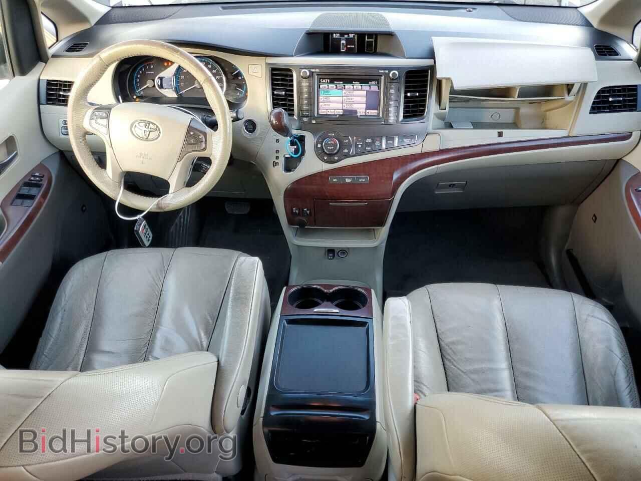 2011 TOYOTA All Models - VIN: 5TDYK3DC0BS020607 - Photo 8