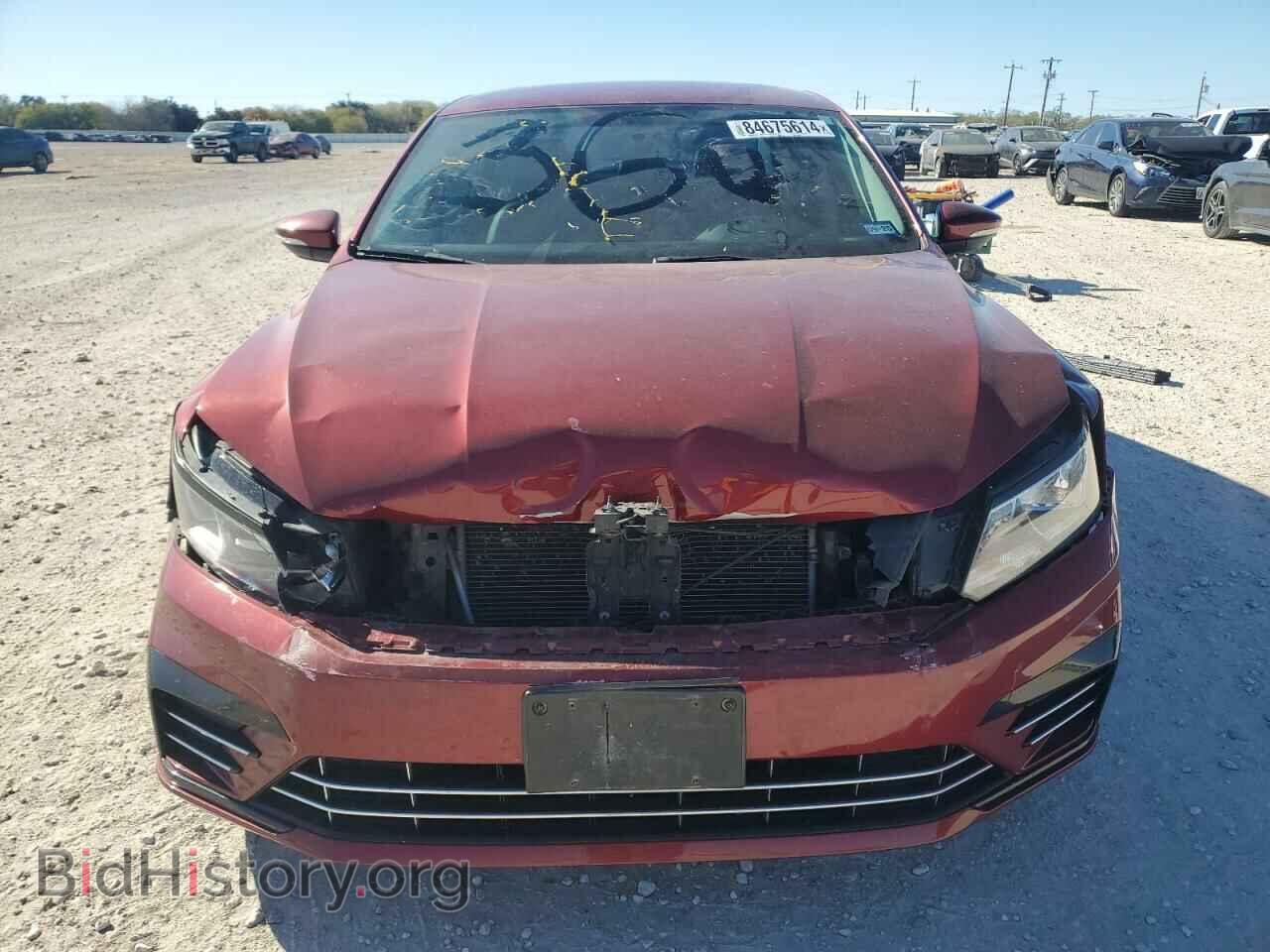 2016 VOLKSWAGEN PASSAT - VIN: 1VWAT7A35GC066689 - Фото 5