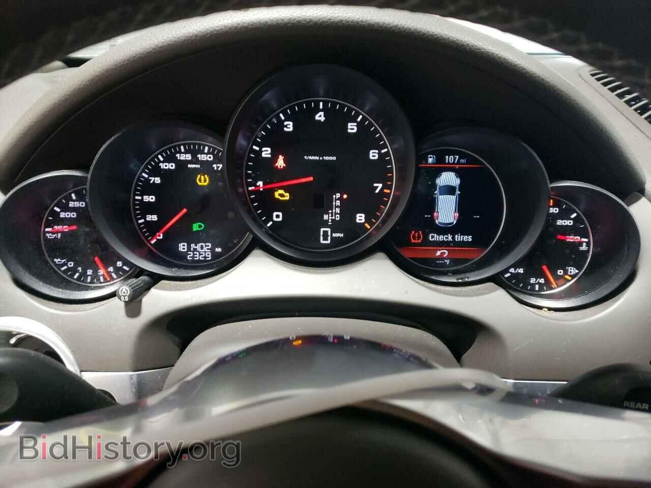 2017 PORSCHE CAYENNE - VIN: WP1AA2A24HKA83184 - Фото 9