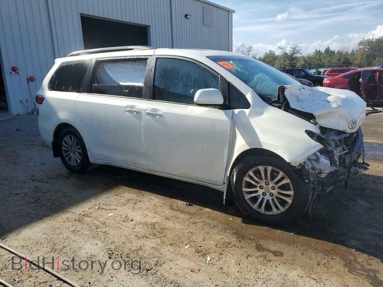 2017 TOYOTA All Models - VIN: 5TDYZ3DC8HS777906 - Фото 4