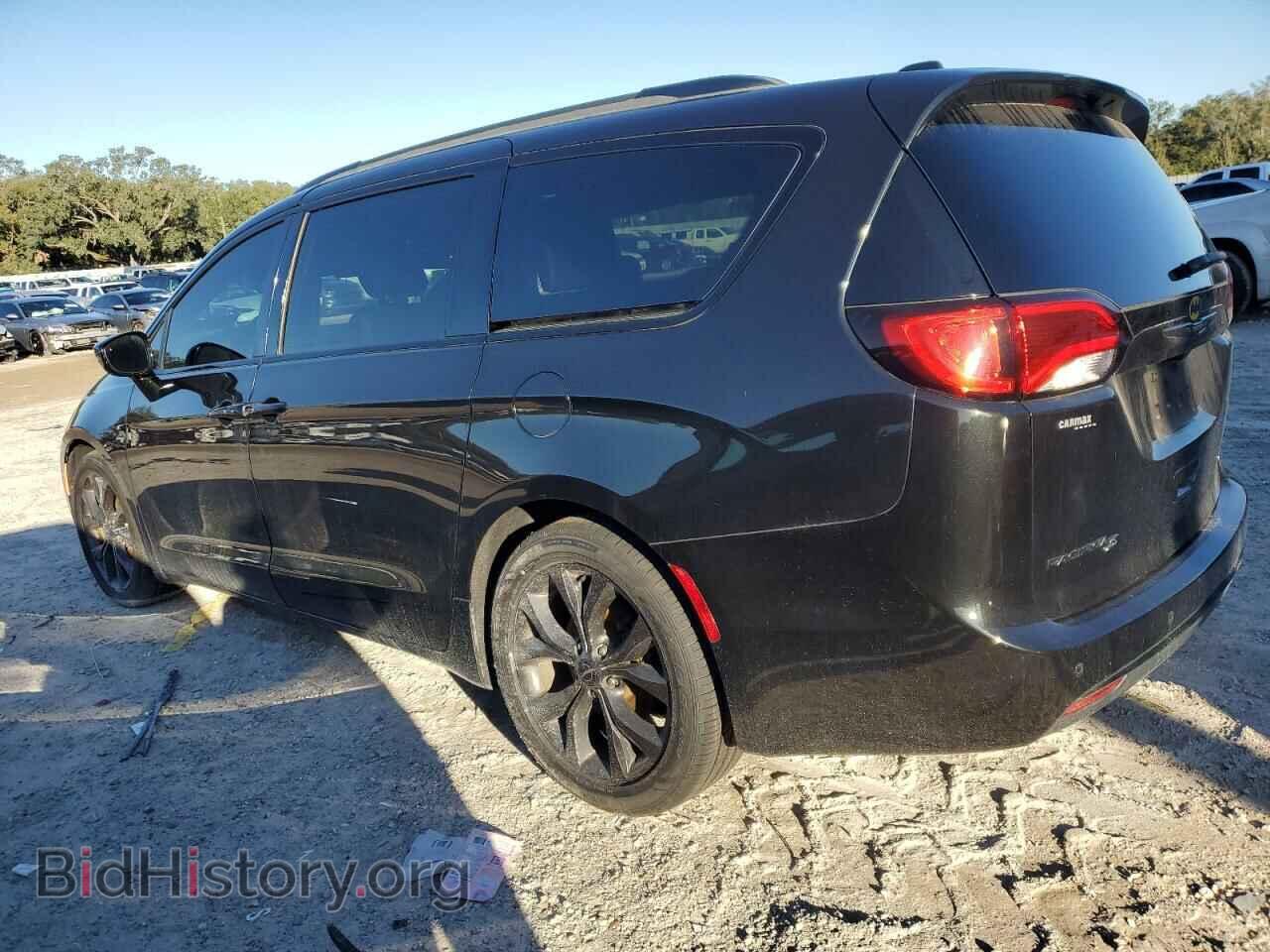 2018 CHRYSLER PACIFICA - VIN: 2C4RC1BG2JR247817 - Фото 2